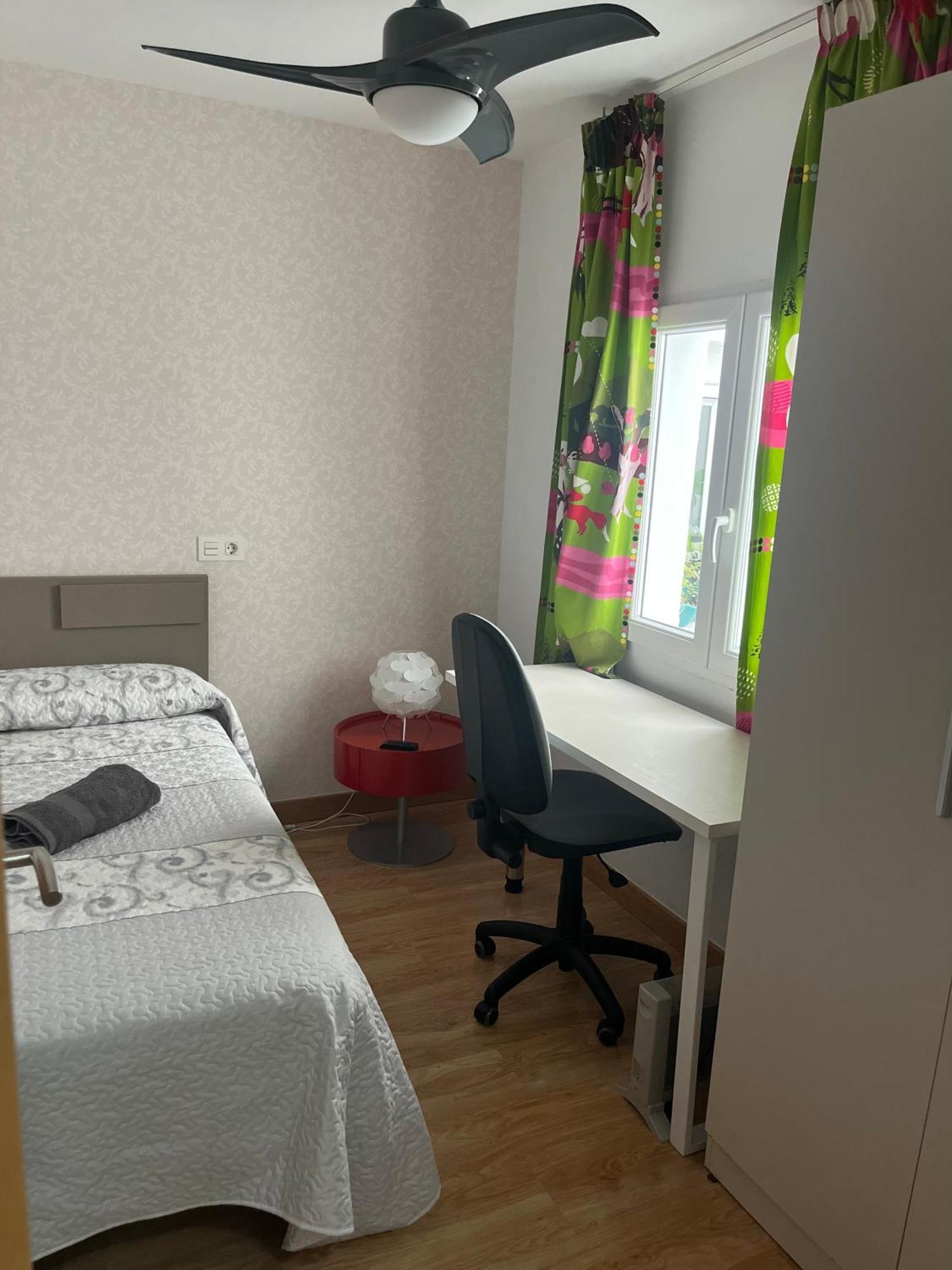 Bonito Apartamento En Гранада Экстерьер фото